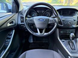 FORD - FOCUS - 2018/2019 - Branca - R$ 66.900,00