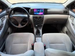 TOYOTA - COROLLA - 2005/2006 - Branca - R$ 38.900,00