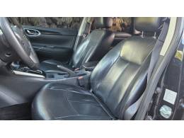 NISSAN - SENTRA - 2017/2018 - Preta - R$ 74.900,00
