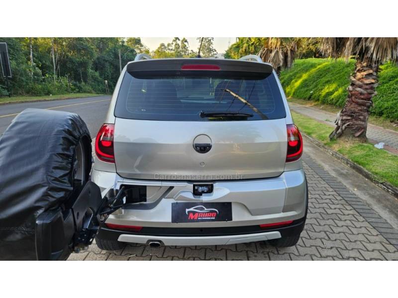 VOLKSWAGEN - CROSSFOX - 2012/2013 - Prata - R$ 44.900,00