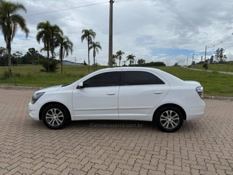 CHEVROLET - COBALT - 2015/2015 - Branca - R$ 39.900,00