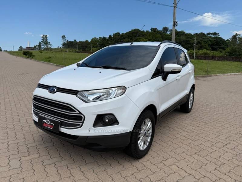 FORD - ECOSPORT - 2016/2017 - Branca - R$ 57.900,00
