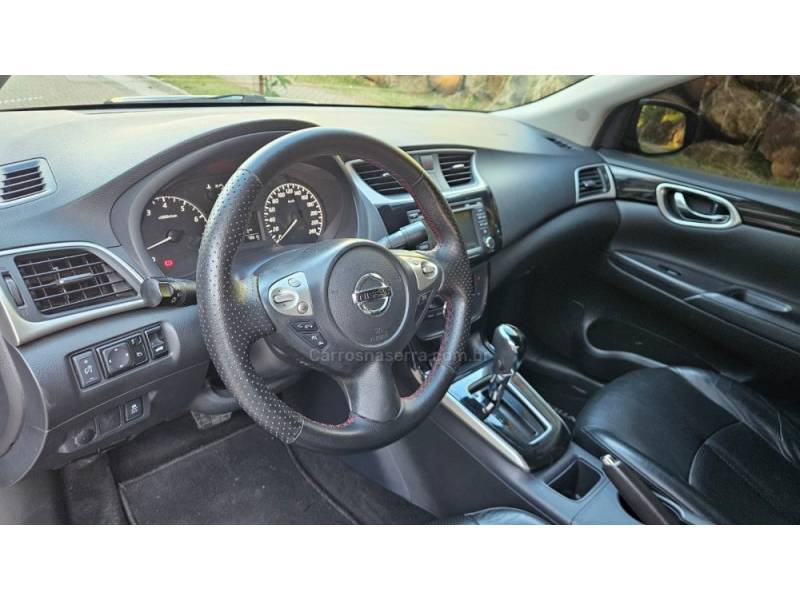NISSAN - SENTRA - 2017/2018 - Preta - R$ 74.900,00