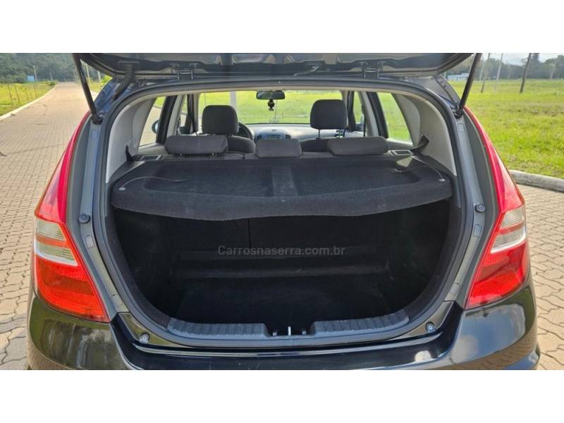 HYUNDAI - I30 - 2009/2010 - Preta - R$ 47.900,00