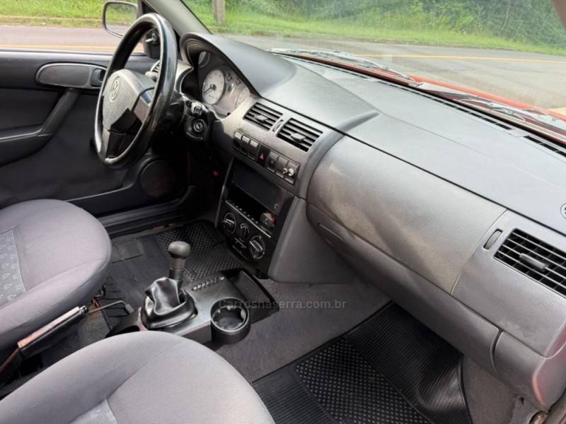 VOLKSWAGEN - GOL - 2002/2003 - Vermelha - R$ 19.900,00