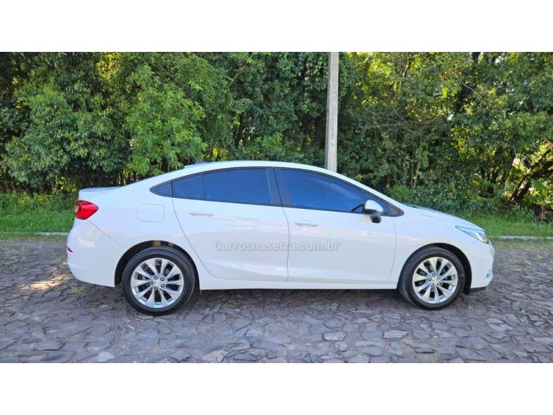 CHEVROLET - CRUZE - 2018/2018 - Branca - R$ 86.900,00
