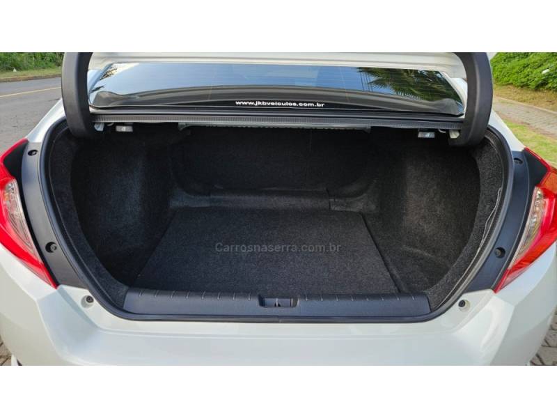 HONDA - CIVIC - 2020/2021 - Branca - R$ 123.900,00