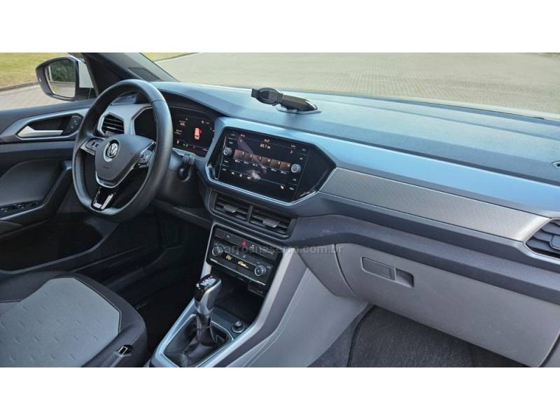 VOLKSWAGEN - T-CROSS - 2019/2020 - Branca - R$ 101.900,00