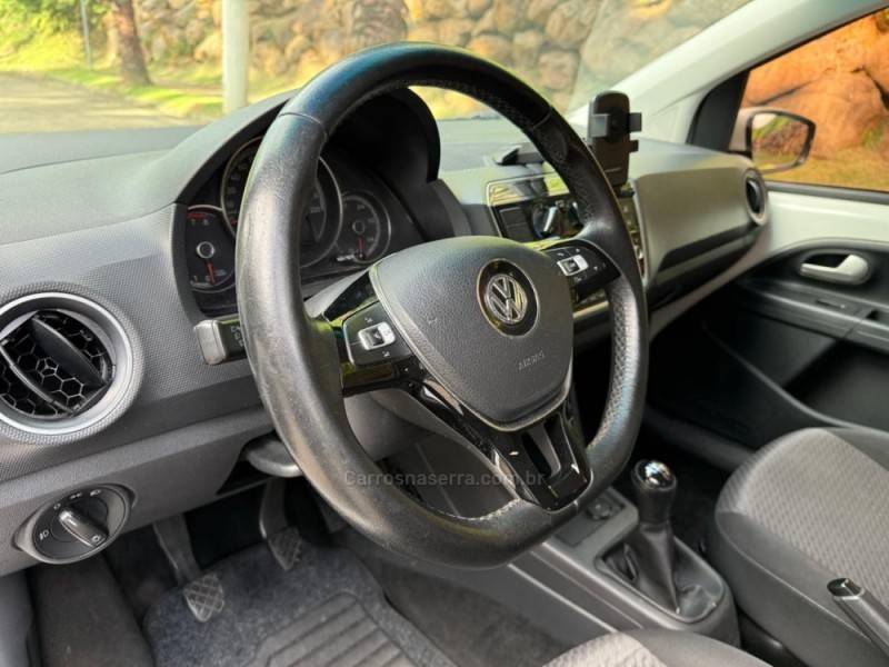 VOLKSWAGEN - UP - 2019/2019 - Branca - R$ 64.900,00