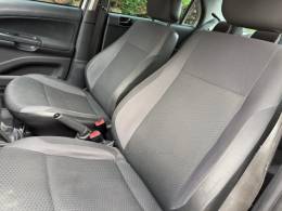 VOLKSWAGEN - VOYAGE - 2020/2021 - Branca - R$ 53.900,00