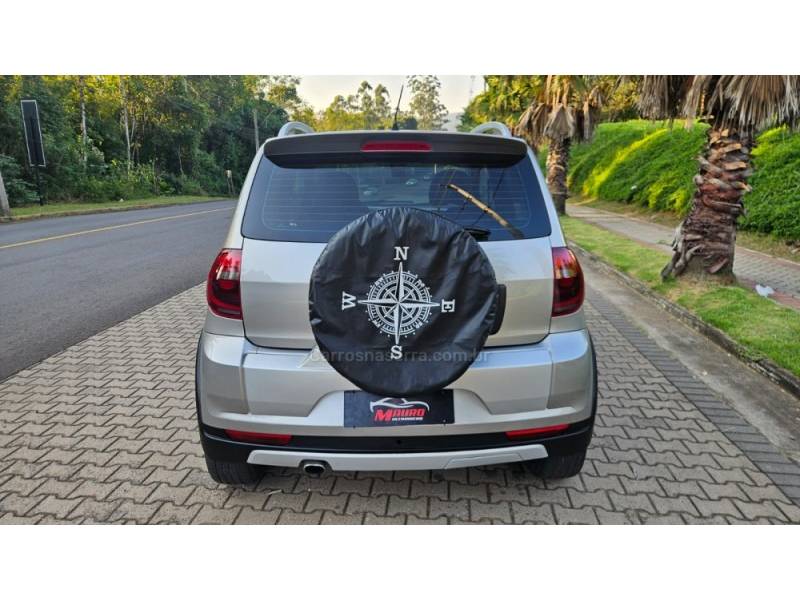 VOLKSWAGEN - CROSSFOX - 2012/2013 - Prata - R$ 44.900,00