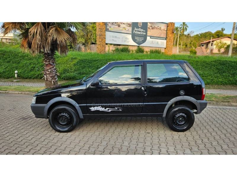 FIAT - UNO - 2013/2013 - Preta - R$ 24.900,00