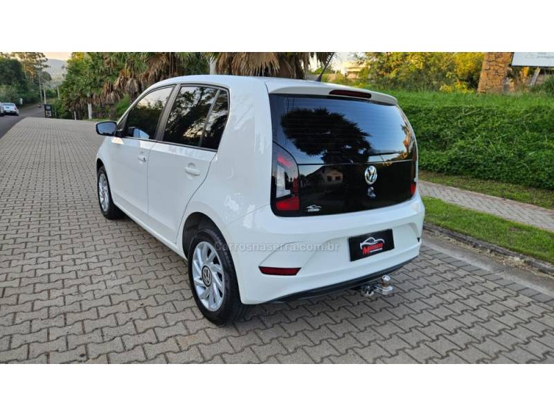 VOLKSWAGEN - UP - 2019/2020 - Branca - R$ 64.000,00