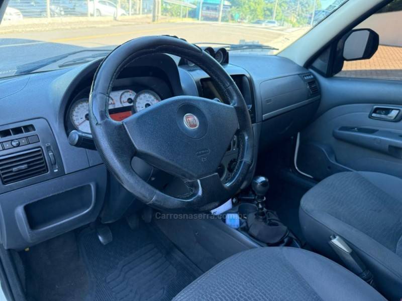 FIAT - STRADA - 2011/2012 - Branca - R$ 51.900,00