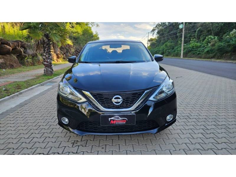 NISSAN - SENTRA - 2017/2018 - Preta - R$ 74.900,00