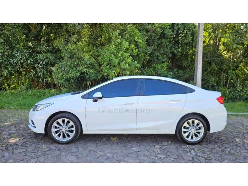 CHEVROLET - CRUZE - 2018/2018 - Branca - R$ 86.900,00