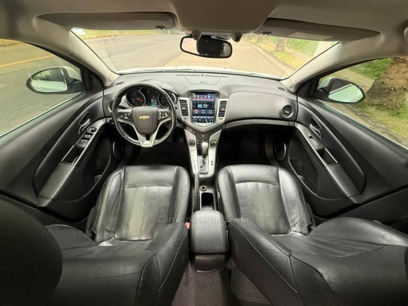 CHEVROLET - CRUZE - 2013/2014 - Branca - R$ 59.900,00