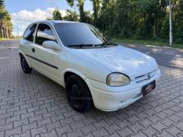 CHEVROLET - CORSA - 1996/1996 - Branca - R$ 13.900,00