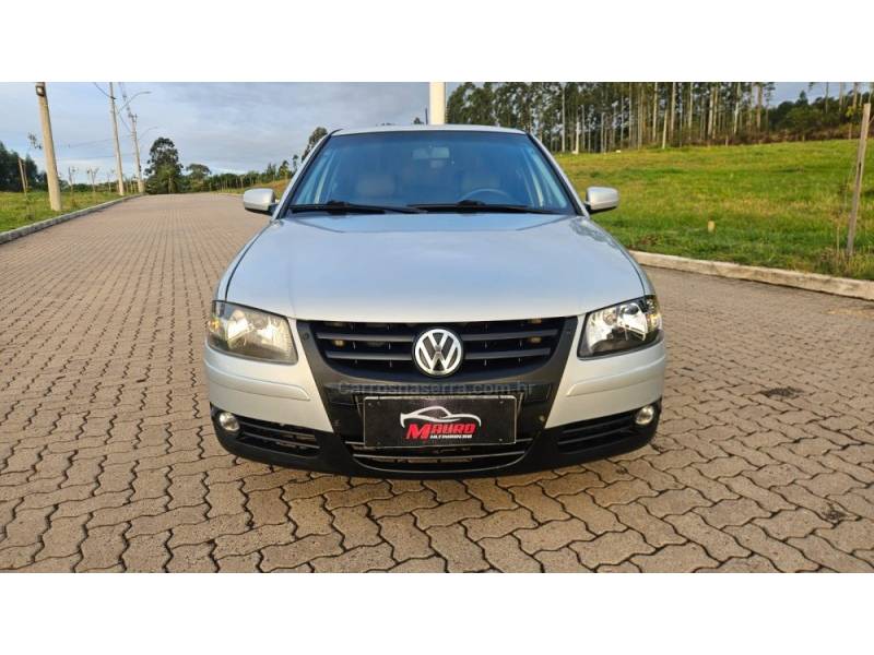 VOLKSWAGEN - GOL - 2007/2008 - Prata - R$ 29.900,00