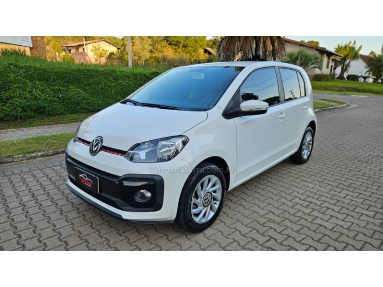 VOLKSWAGEN - UP - 2019/2020 - Branca - R$ 64.000,00