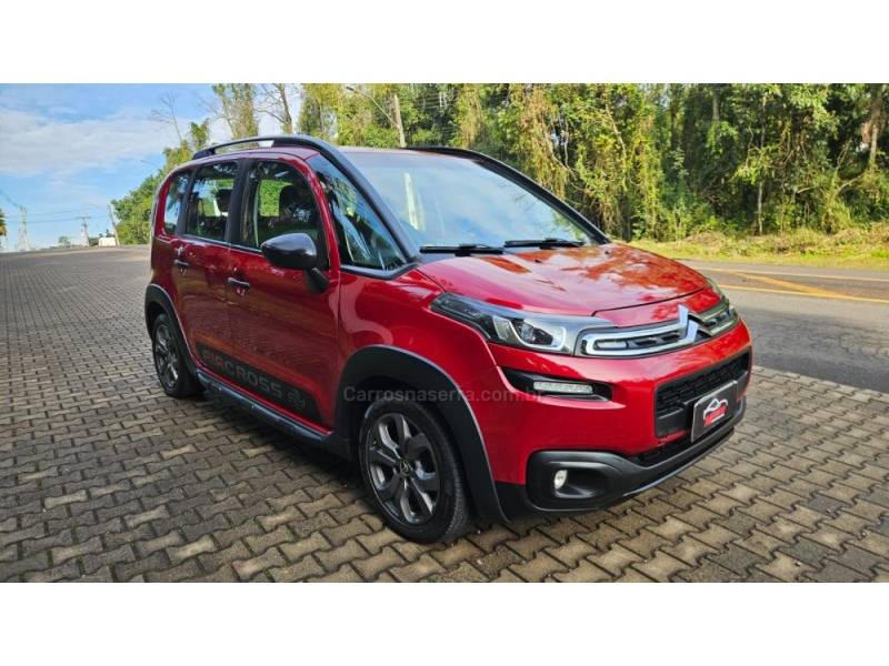 CITROËN - AIRCROSS - 2017/2018 - Vermelha - R$ 59.900,00