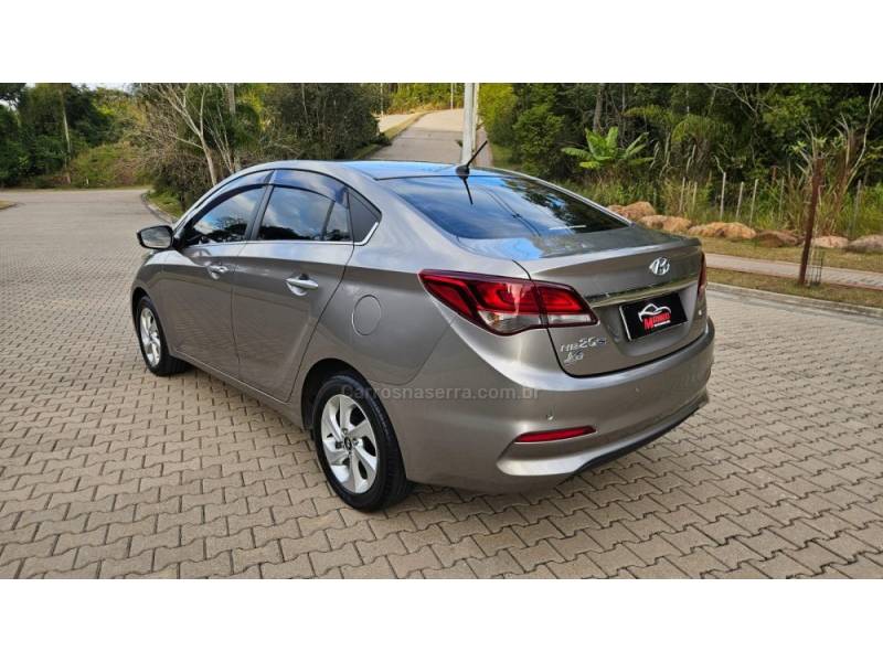 HYUNDAI - HB20S - 2016/2017 - Prata - R$ 69.900,00