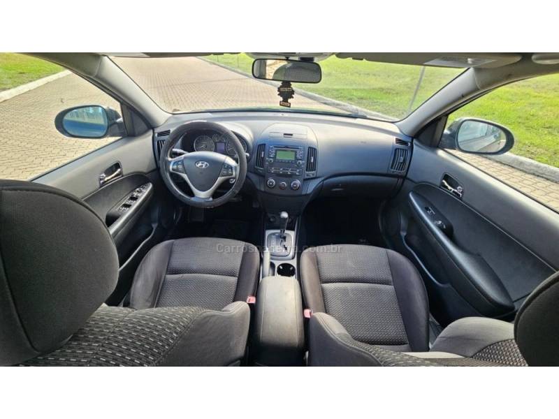 HYUNDAI - I30 - 2009/2010 - Preta - R$ 47.900,00