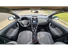 RENAULT - LOGAN - 2017/2018 - Branca - R$ 45.900,00