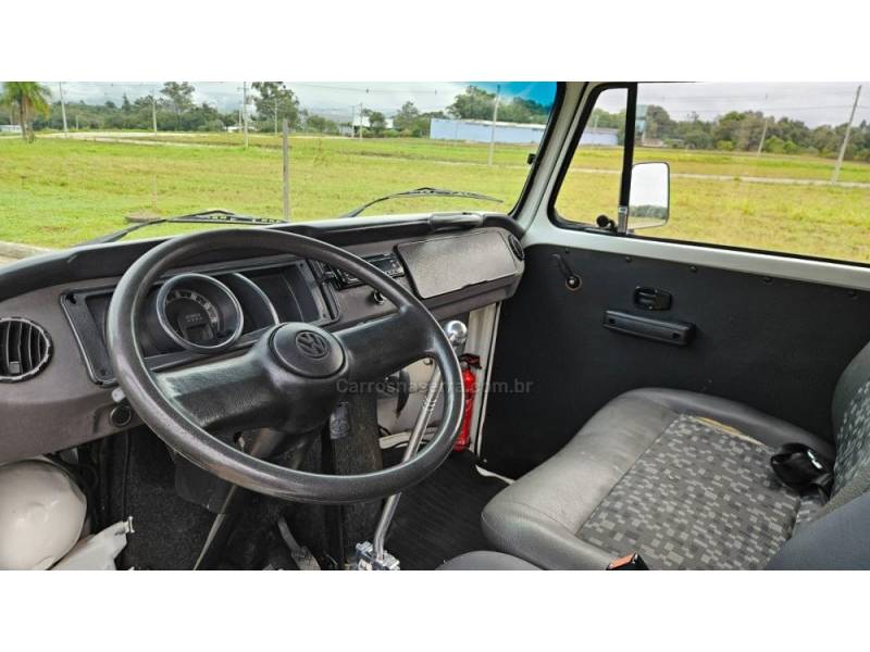 VOLKSWAGEN - KOMBI - 2007/2007 - Branca - R$ 45.900,00