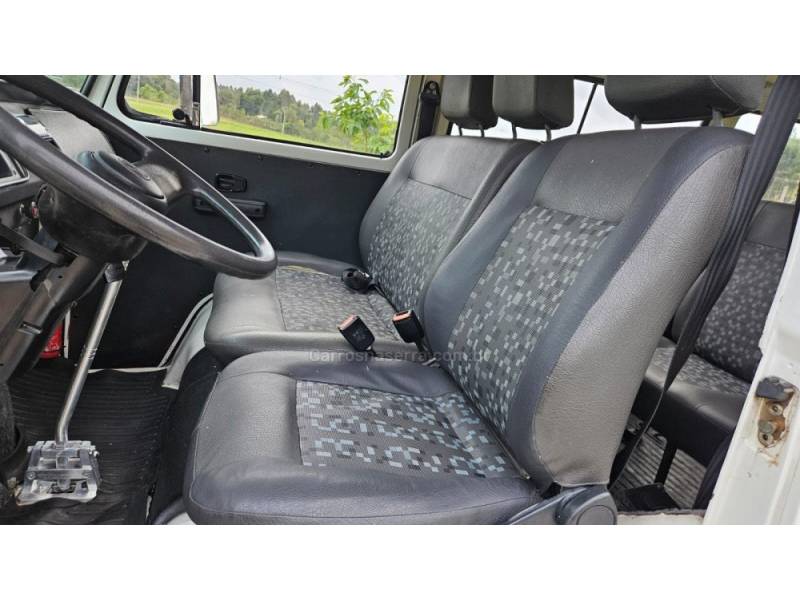 VOLKSWAGEN - KOMBI - 2007/2007 - Branca - R$ 45.900,00