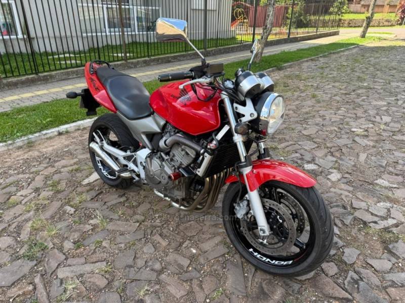 HONDA - CB 600F - 2005/2005 - Vermelha - R$ 34.900,00