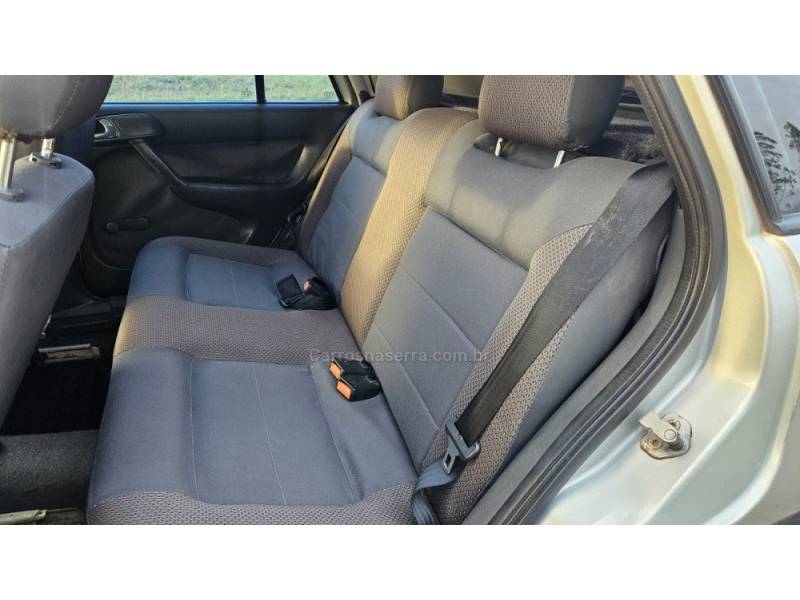 VOLKSWAGEN - GOL - 2007/2008 - Prata - R$ 29.900,00