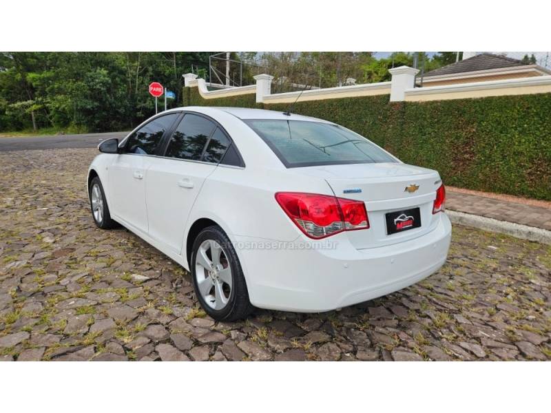CHEVROLET - CRUZE - 2013/2014 - Branca - R$ 59.500,00