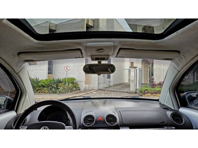 VOLKSWAGEN - NEW BEETLE - 2008/2008 - Prata - R$ 42.900,00