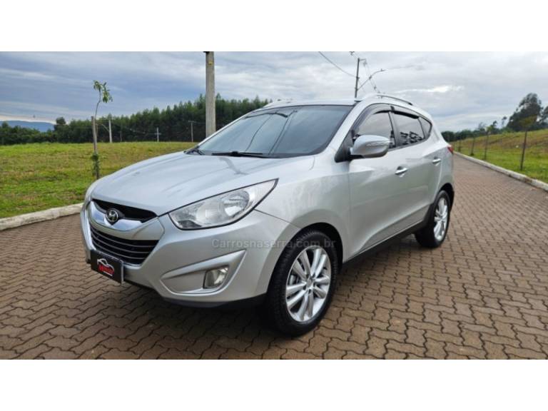 HYUNDAI - IX35 - 2011/2012 - Prata - R$ 64.900,00