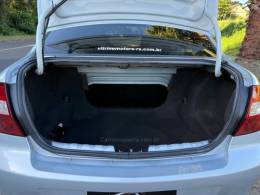 CHEVROLET - PRISMA - 2010/2011 - Prata - R$ 29.900,00