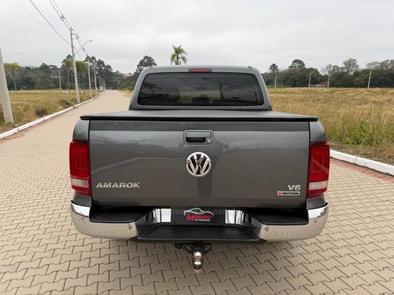 VOLKSWAGEN - AMAROK - 2019/2019 - Cinza - R$ 149.900,00