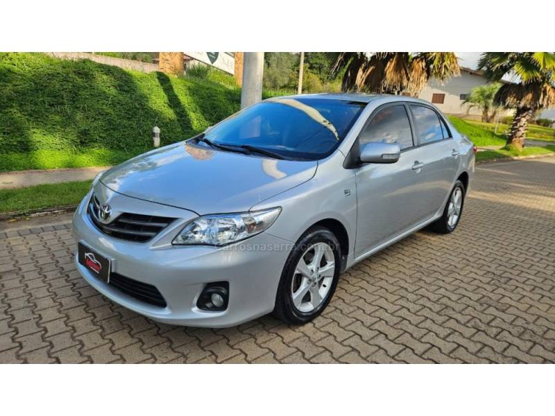 TOYOTA - COROLLA - 2012/2013 - Prata - R$ 70.500,00