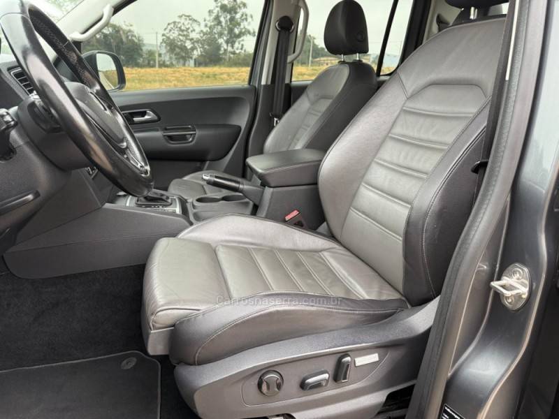 VOLKSWAGEN - AMAROK - 2019/2019 - Cinza - R$ 149.900,00
