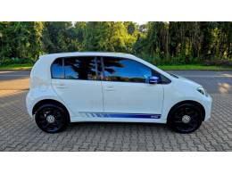 VOLKSWAGEN - UP - 2016/2017 - Branca - R$ 49.000,00