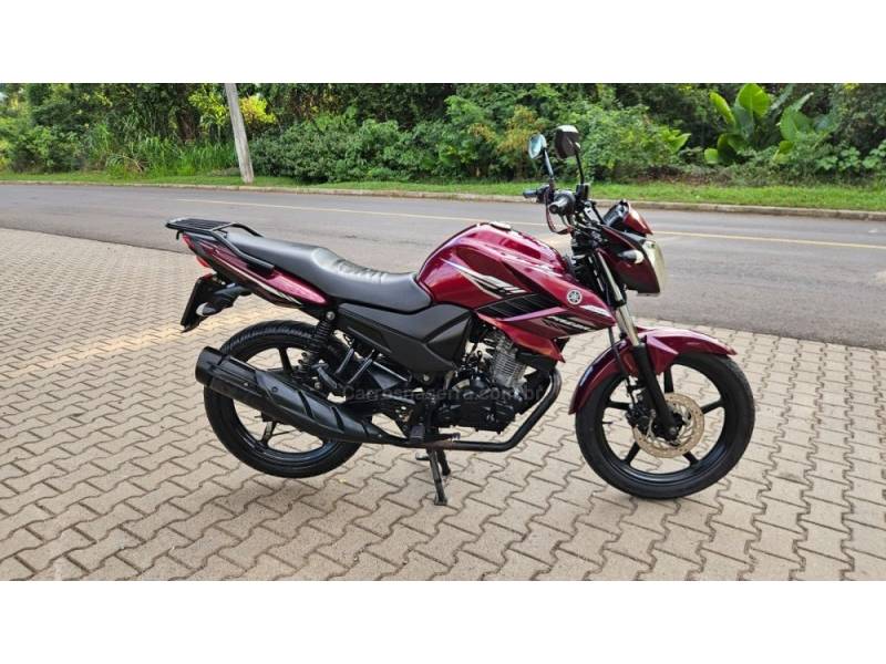 YAMAHA - FAZER - 2016/2016 - Vermelha - R$ 12.300,00