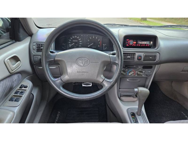 TOYOTA - COROLLA - 1999/1999 - Verde - R$ 25.900,00