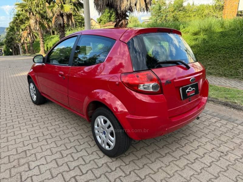 FORD - KA - 2010/2010 - Vermelha - R$ 21.900,00