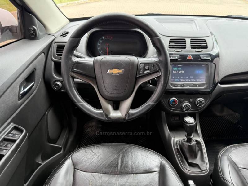 CHEVROLET - COBALT - 2015/2015 - Branca - R$ 39.900,00