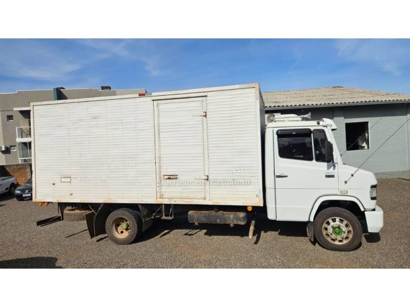 MERCEDES-BENZ - 912 - 1990/1991 - Branca - R$ 125.000,00