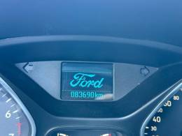 FORD - FOCUS - 2018/2019 - Branca - R$ 66.900,00