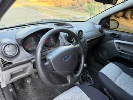 FORD - FIESTA - 2007/2008 - Prata - R$ 24.900,00