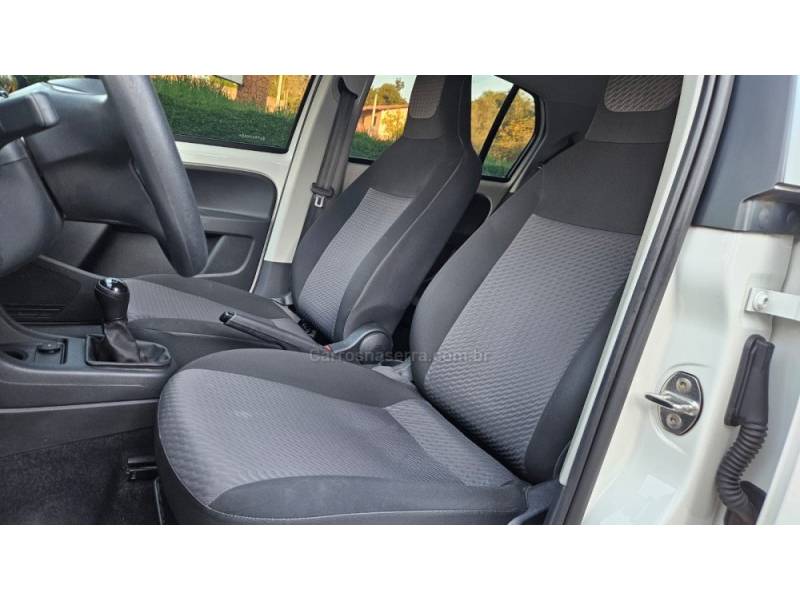 VOLKSWAGEN - UP - 2019/2020 - Branca - R$ 64.000,00