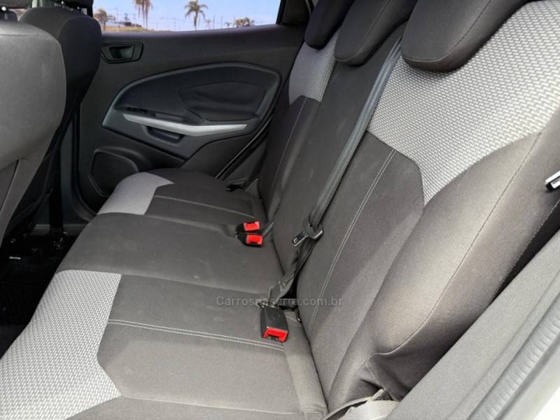 FORD - ECOSPORT - 2016/2017 - Branca - R$ 57.900,00