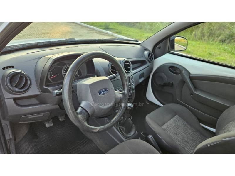 FORD - KA - 2009/2009 - Branca - R$ 20.900,00